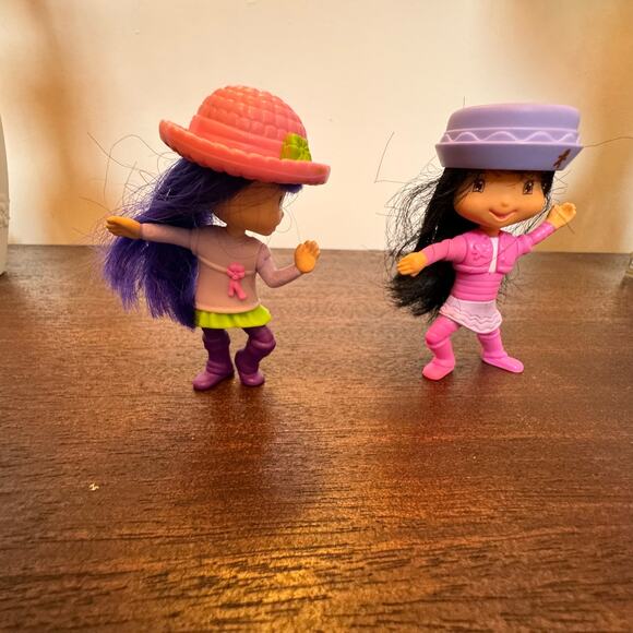 Strawberry Shortcake Ginger Snap & Tea Blossom McDonald's Happy Meal Toy Figure - Picture 6 of 12